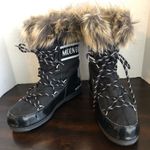 Women’s Black Monaco Low Moon Boot Size US 7 Photo 0
