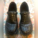 B.O.C. Born Black Gray Faux Leather Croc Reptile Closed Back Clogs Women's 10 Photo 2