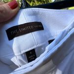 The Limited M Size 6 White Capris Photo 2