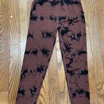 Women's Brown and Black Tie Photo 0