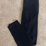 Fabletics Mid-Rise 7/8 Pocket Legging Photo 4
