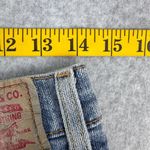 Levi's Vintage Women's Tapered Jeans Size 12 Short Light Relaxed Fit Tapered Photo 11