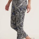 Marine layer - Allison Pant in Phantom/White Foliage Print Pull On Casual Pant Photo 0