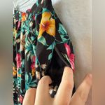 VTG Cristin Stevens size medium black hibiscus skirt Photo 2