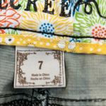 Decree  Women's Olive Patterned Cargo Shorts size 7. Photo 4