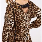 Vine & Love Leopard V Neck Buckle Top‎ Photo 3