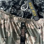Leggings Depot 2 pair plus size leggings floral paisley tall Extra Plus Photo 2