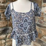 Sans Souci  cold shoulder short Top Photo 3