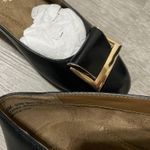 Aerosoles Black Leather Round Toe Flats. Photo 4