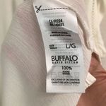 Buffalo David Bitton  cream V-neck blouse NWT L Photo 3