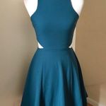 Elizabeth and James RTR Emorie Dress size 2 (XS) Photo 4