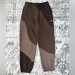 Alo Yoga  Make Waves Sweatpant Photo 1