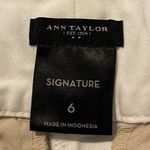 Ann Taylor  Bermuda White Twill Shorts Size 6 EUC #7698 Photo 4
