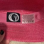 Giovannio hat Pink Photo 3