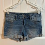 BDG  Mid-Rise Shortie Regular Wash Denim Cuffed Shorts Photo 1
