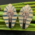 Vintage Unsigned Egyptian Pharaoh Resin Clip On Earrings Photo 3