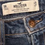 Hollister  Women's Curvy High Rise Mom Jeans Size 3R Photo 6