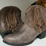 Ariat  Distressed Brown Fringe Ankle Booties NWOT Photo 0