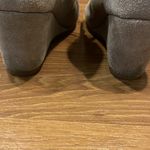 Toms  Kayla Desert Suede Lace Up Wedge Ankle Bootie Taupe Size 7.5 Photo 4