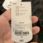 Xersion NWT Mid-Rise Running Shorts, 1X Photo 5