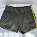 The North Face  Aphrodite Short - Forest Olive - S Photo 10