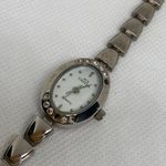 Ice castle women’s watch silver tone quartz oval 20mm links bracelet running Photo 1
