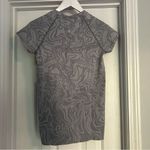 Lululemon  Swiftly Grey Swirl Abstract Design Super Unique Photo 3