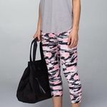 Lululemon  Wunder Under Crop Size 4 Wamo Camo Barely Pink Camo Size 4 Photo 2