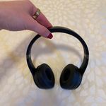 Beats by Dre Beats Solo 4 Bluetooth Wireless On-Ear Headphones Photo 7