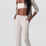 Vuori  women’s performance jogger ecru heather size X-Large Photo 0