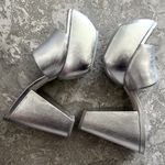 Cult Gaia Nadia Platform Sandals in Shiny Silver, NWT, Size EU 37 Photo 7