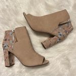 SO  Embroidered Ankle Boots Booties Open Toe Chunky Heel Faux Suede Size 9.5 Photo 4