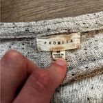 Prómesa Promesa Light Gray Knit pocket Sweater size M Photo 1