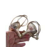 Badgley Mischka  Jewel Sandals Size 7.5 Rose Gold Kitten Heel Open Toe Photo 5