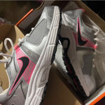 Nike NEW  Dart 10 SHOES Photo 1