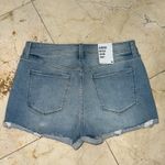 Eunina  Midrise Cuffed Shorts Photo 1