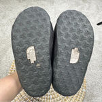 The North Face Women’s Nuptse Mule Slippers 75% Goose Down Gold Black Size 6 Photo 9