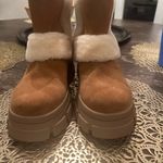 UGG NEW  Brooklyn Sunburst Boots in Chestnut size 10 Photo 2