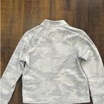 Lululemon  Pace Pursuit Long Sleeve White Camo Top Size 6 Photo 6