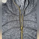 Lululemon  Stride Jacket II Heathered Black Size 8
Gold Zipper Photo 3