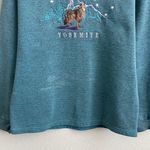 Vintage 90s Blue Yosemite Embroidered Wolf Mountain Crewneck Pullover Sweatshirt Size M Photo 3