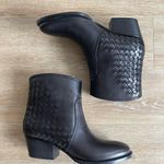 Bottega Veneta Edoardo Intrecciato Jungle Calf Western Ankle Boot in Black Leather Size 38 Photo 2