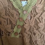 Pretty Angel  Brown lace poncho-style blouse with green details, elegant Photo 6
