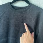 Lululemon Catch a Moment Crew Black Photo 5