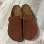 Outwoods Brown Clogs Photo 0