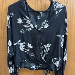 Boutique  Floral Long Sleeve Top Photo 0