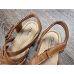 Clarks  Elizabeth Sea Fisherman Sandal Women's Leather Brown Size 7.5 Shoes Photo 2