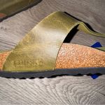 Birkenstock  Oiled Leather Olive Green Gizeh Big Buckle Sandal Size 38 NWT Photo 4