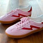 Madden Girl Giia Sneaker Photo 2