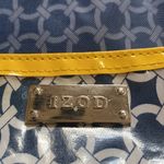 IZOD  travel/cosmetics bag Photo 1